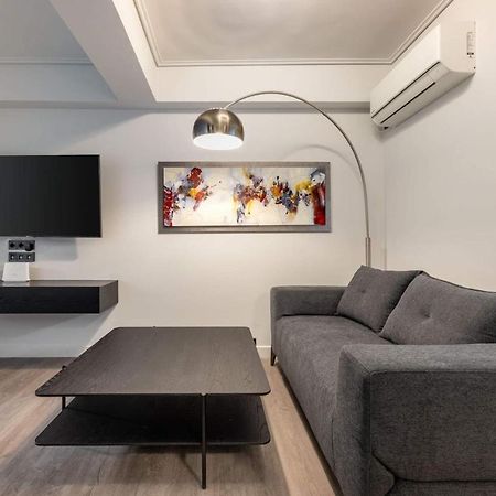 Brand-New , Delux Apt In Central Athens! Apartamento Exterior foto